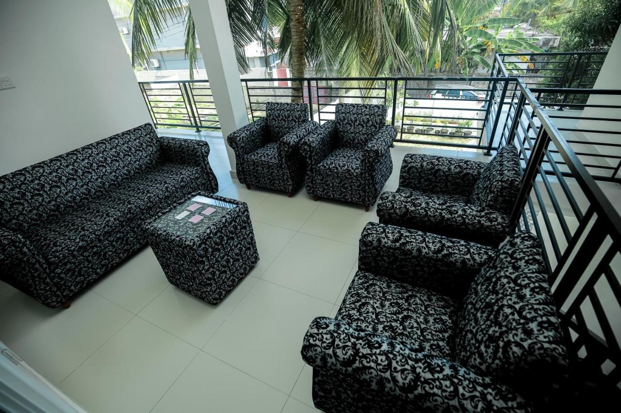 Roabaa Guesthouse Batticaloa Esterno foto